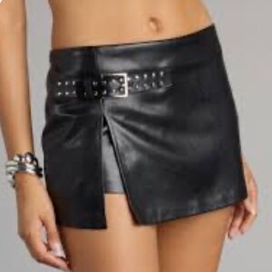 Bershka Vegan Leather Micro Mini Skirt Skort Womens Large Black Bikercore Baddie